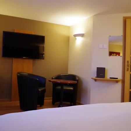 Western Amarys & 3* رامبوييه