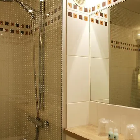 Western Amarys & 3* رامبوييه