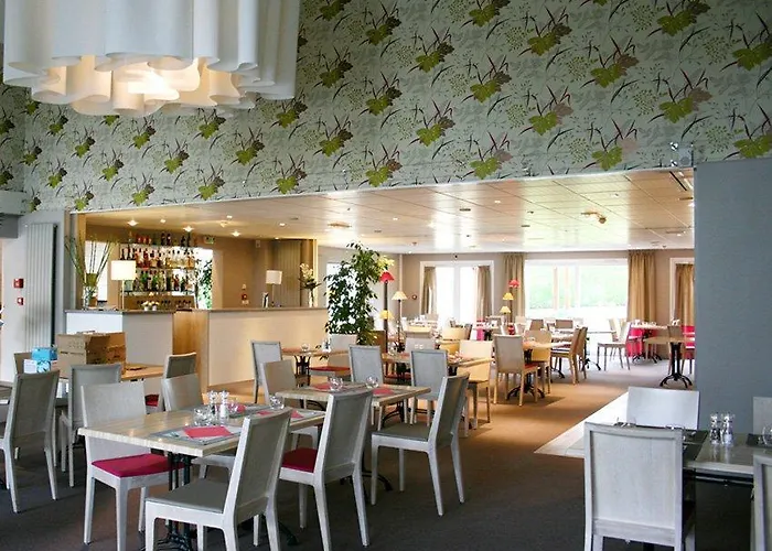 Western Amarys & Hotel Rambouillet