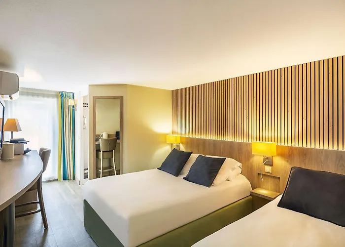 Western Amarys & Hotel 3*