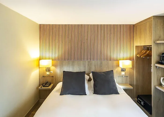 Western Amarys & Hotel Rambouillet