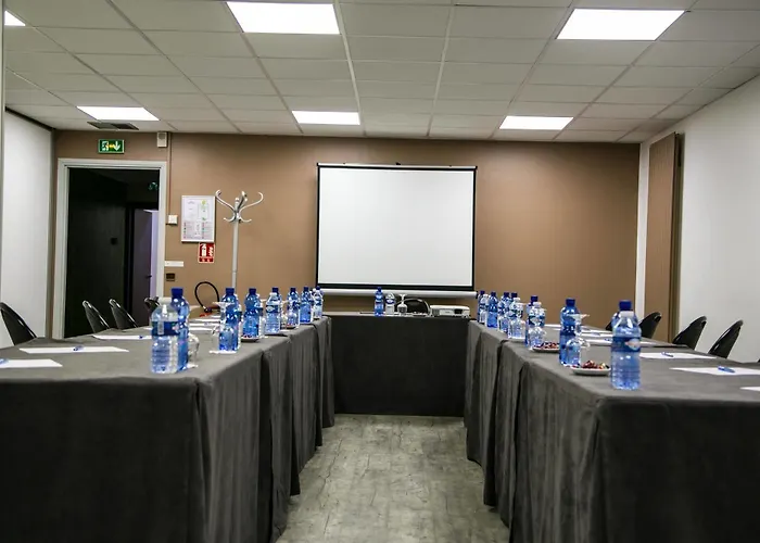 Western Amarys & Hotel Rambouillet